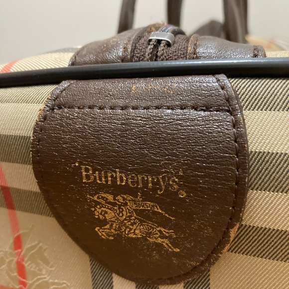 Burberrys Duffle Travel Bag - Picture 8 of 12